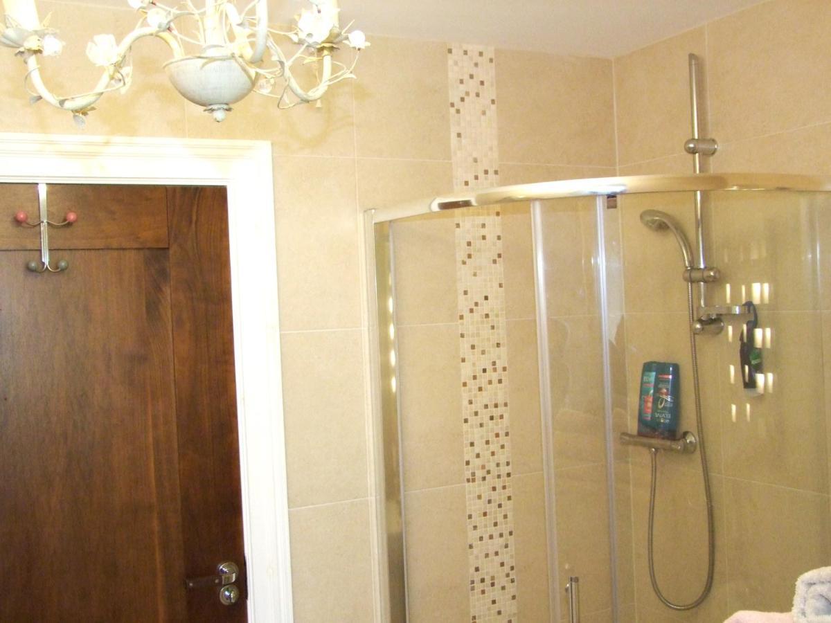 Wonderful Setting Farmhouse Apartment Γουίκλοου Εξωτερικό φωτογραφία